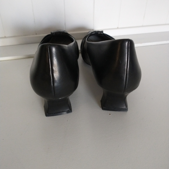 NEW Easy Street Fabulous Pumps Black SHOES SLIP ON - Picture 3 of 10